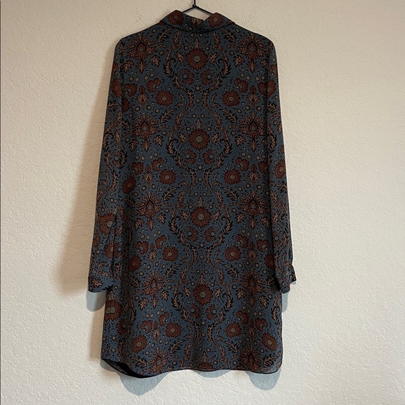 CAbi Long Sleeve Printed Collared Dress - Picture 6 of 7
